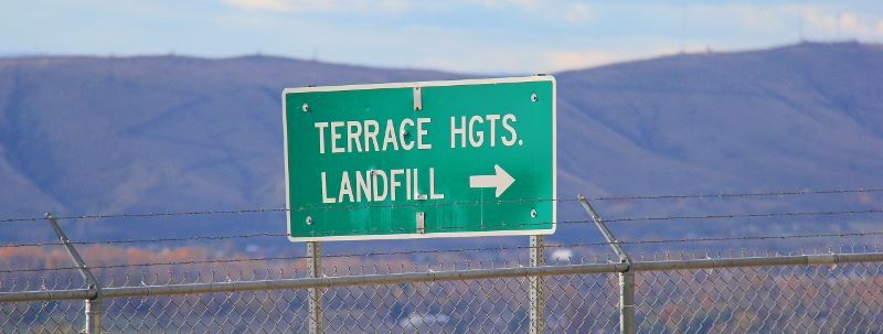 Terrace Heights landfill narrow sign (800x303)